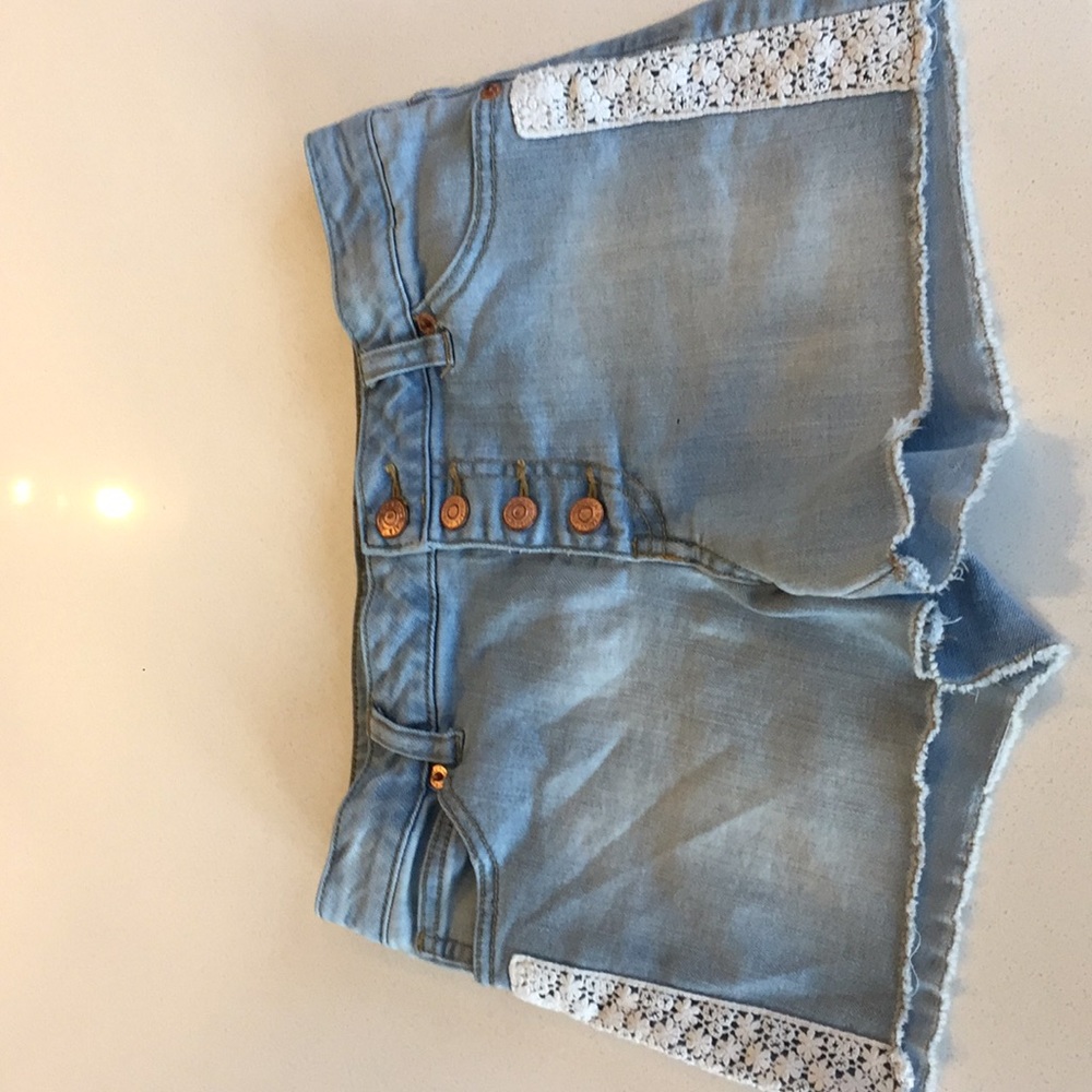 Cat & Jack jean shorts size 10-12 (L) in kids